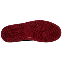 Air Jordan 1 Retro Low OG 'Chicago' 2025