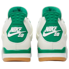 Nike SB x Air Jordan 4 Retro SP 'Pine Green'