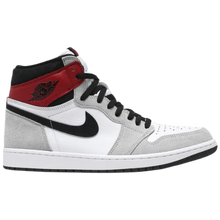 Air Jordan 1 Retro High OG 'Smoke Grey'